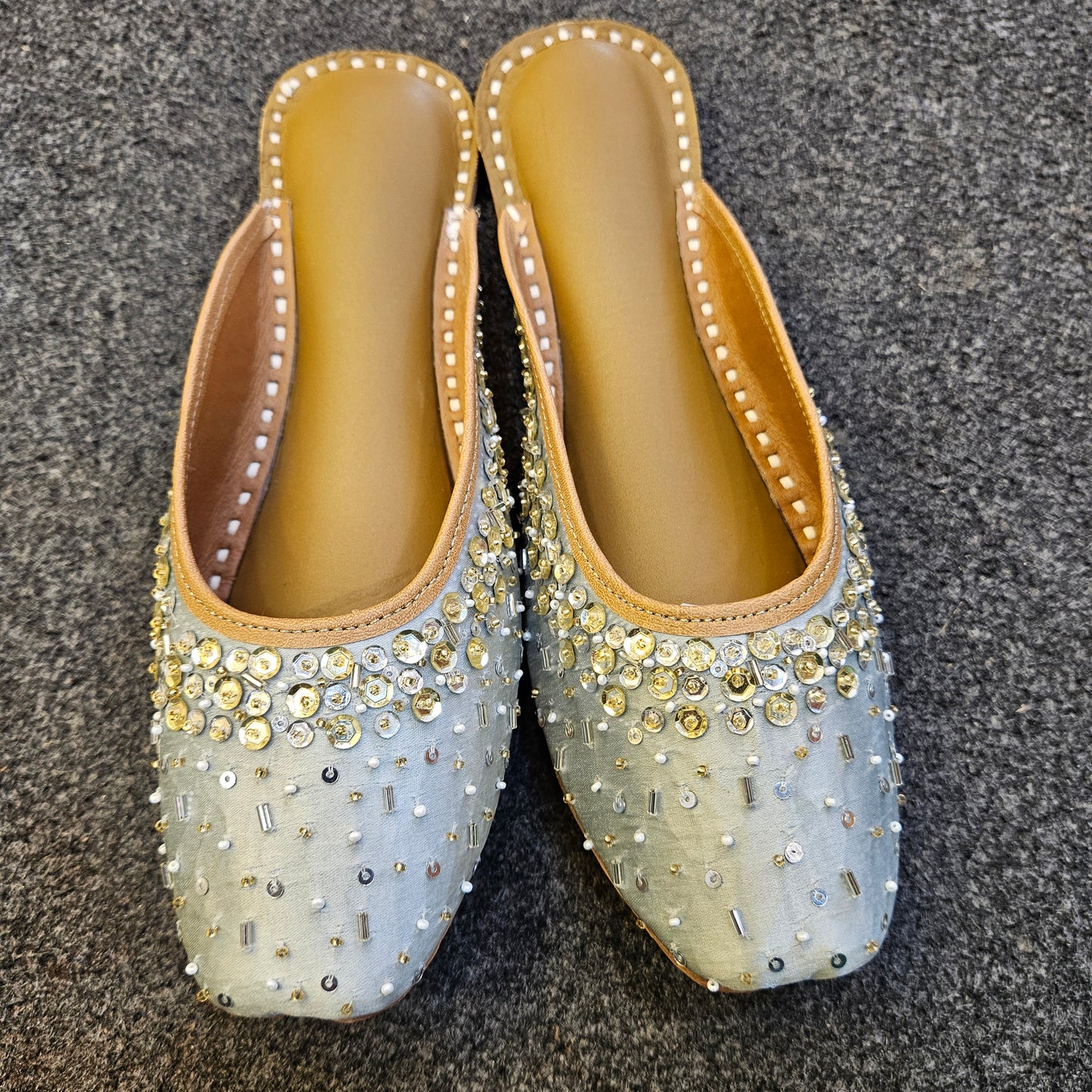 Silver Back Open Punjabi Jutti Slipper