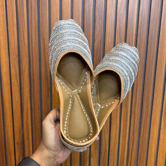 Silver Grey Dabka Punjabi Jutti