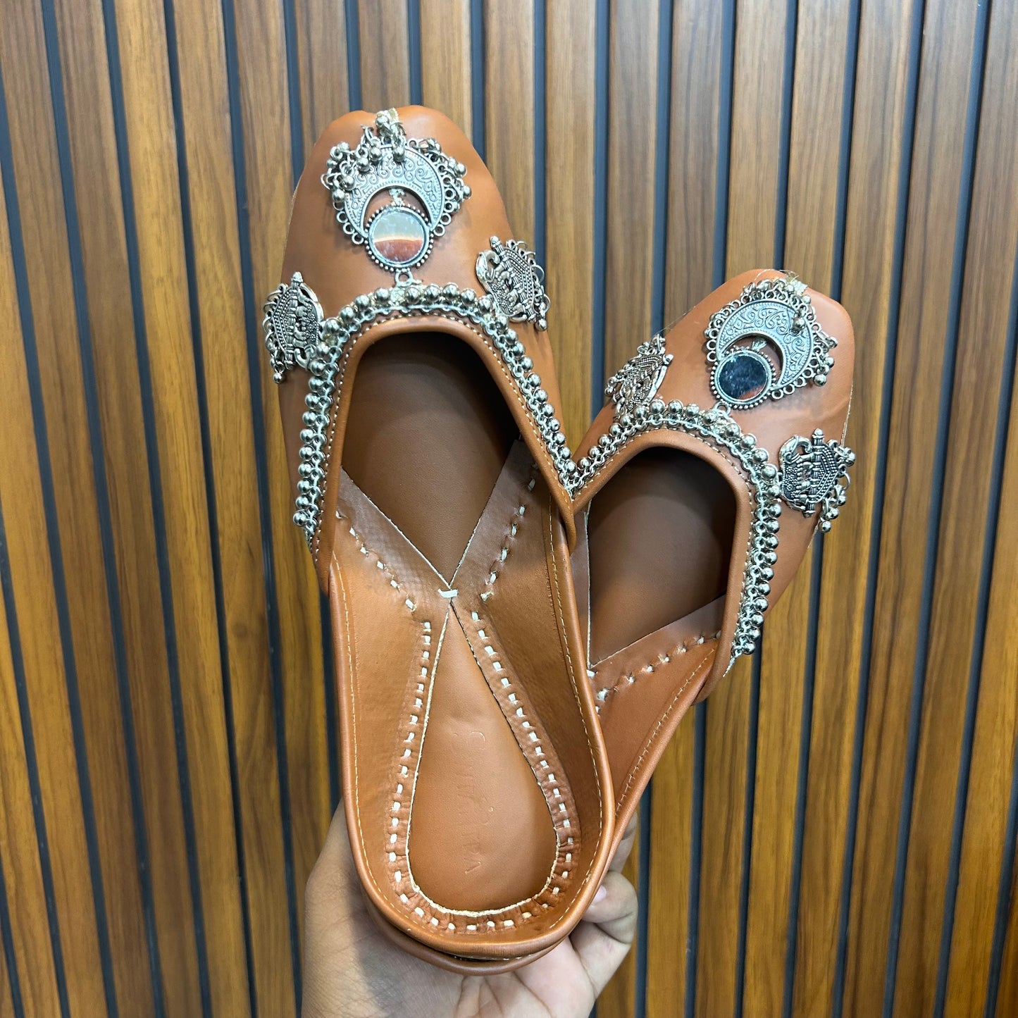 Brown Leather Punjabi Jutti with antique Jewelry
