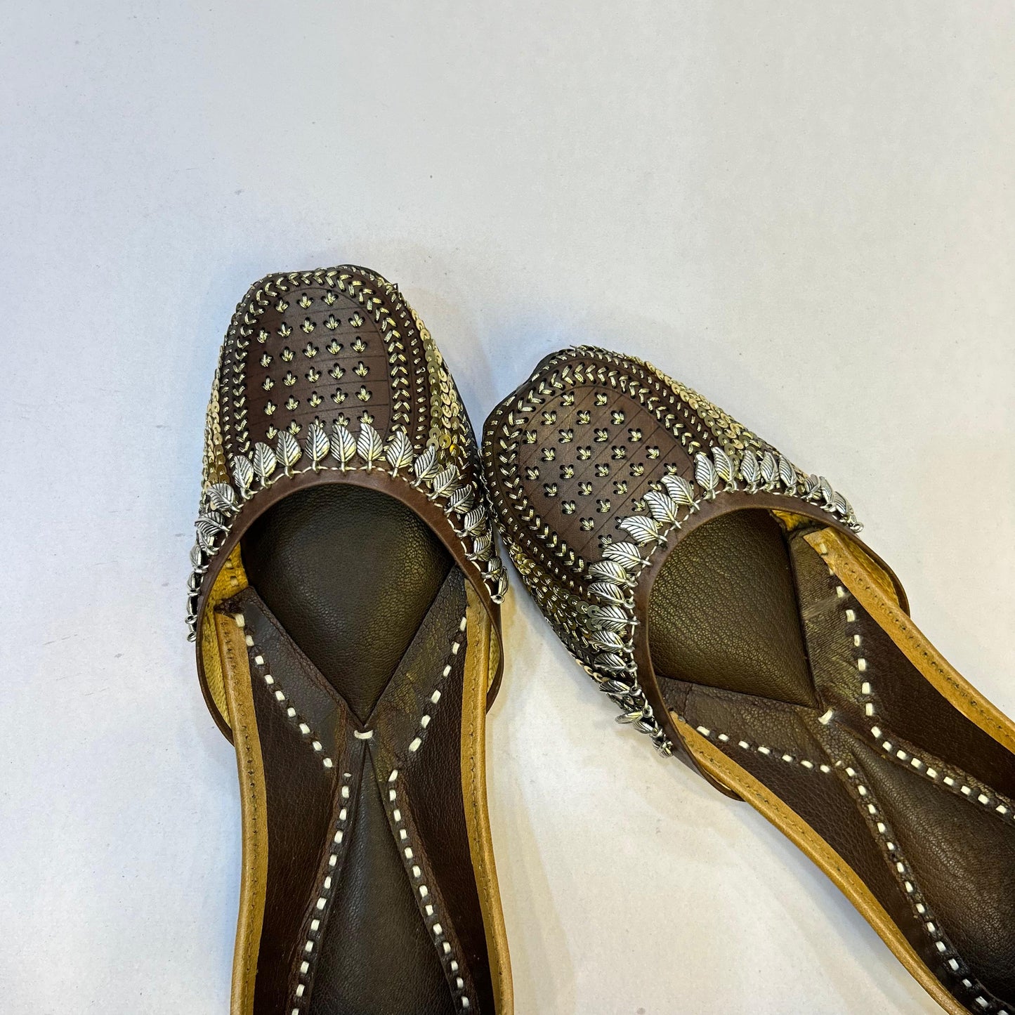 Leather Oxodised Punjabi Jutti