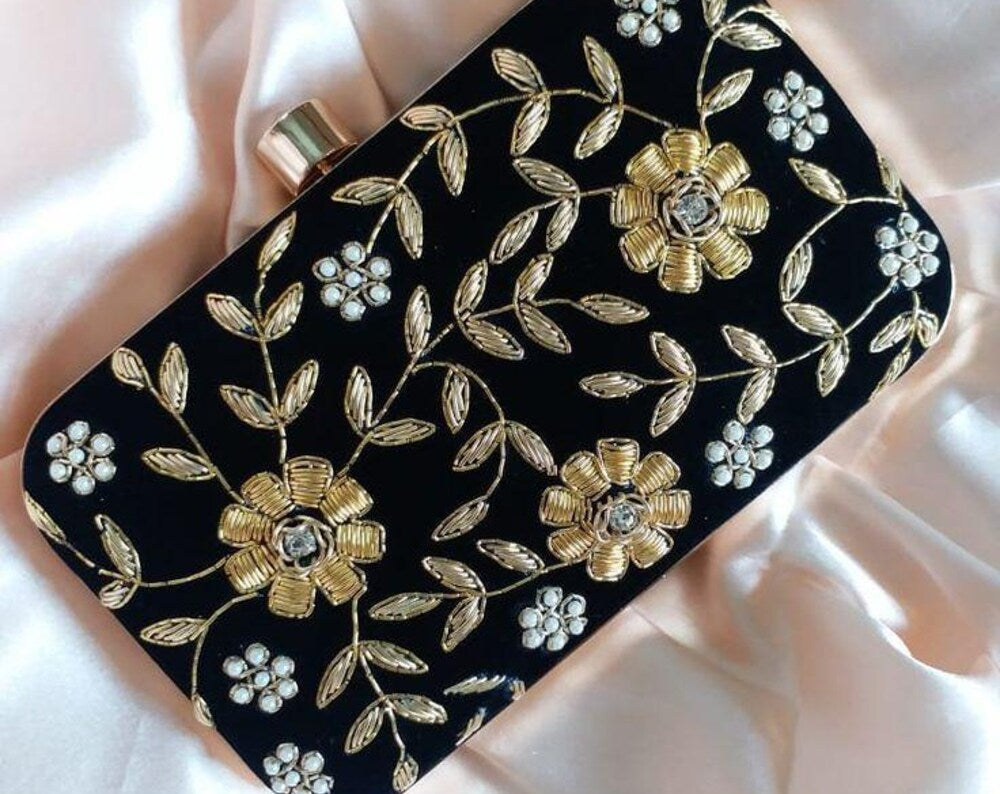 HANDCRAFTED CLUTCH BAG
