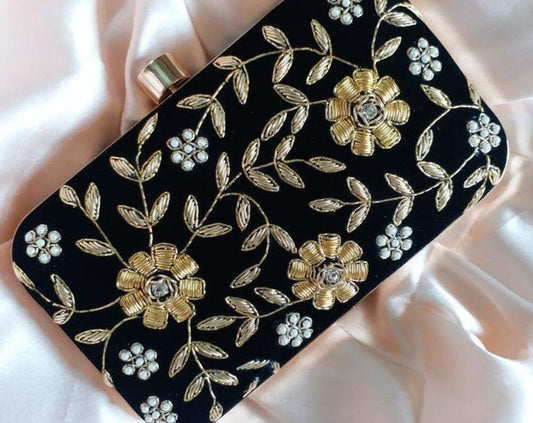 HANDCRAFTED CLUTCH BAG